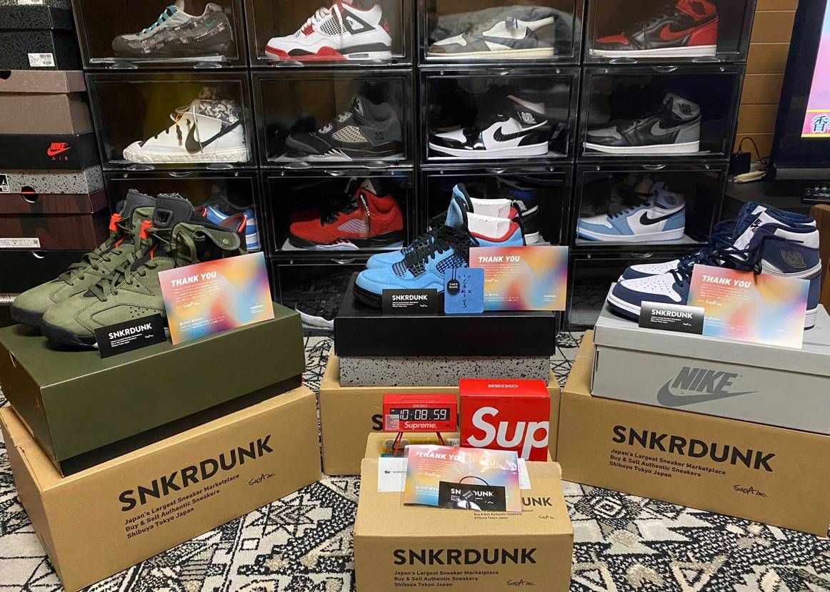 GW中に量より質という考えで、
履きそうもないスニーカーや着そうのない服を売っ