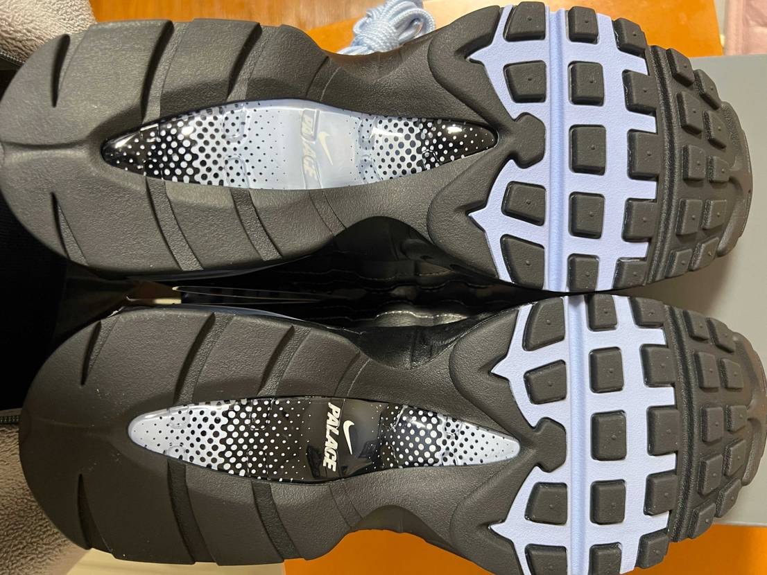 palaceオンライン購入分無事到着　実物の迫力感すご…
