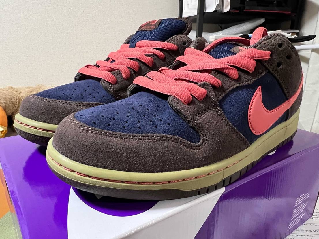 実物落ち着いたカラーリングでやはり良いなぁ
こんなの買う奴