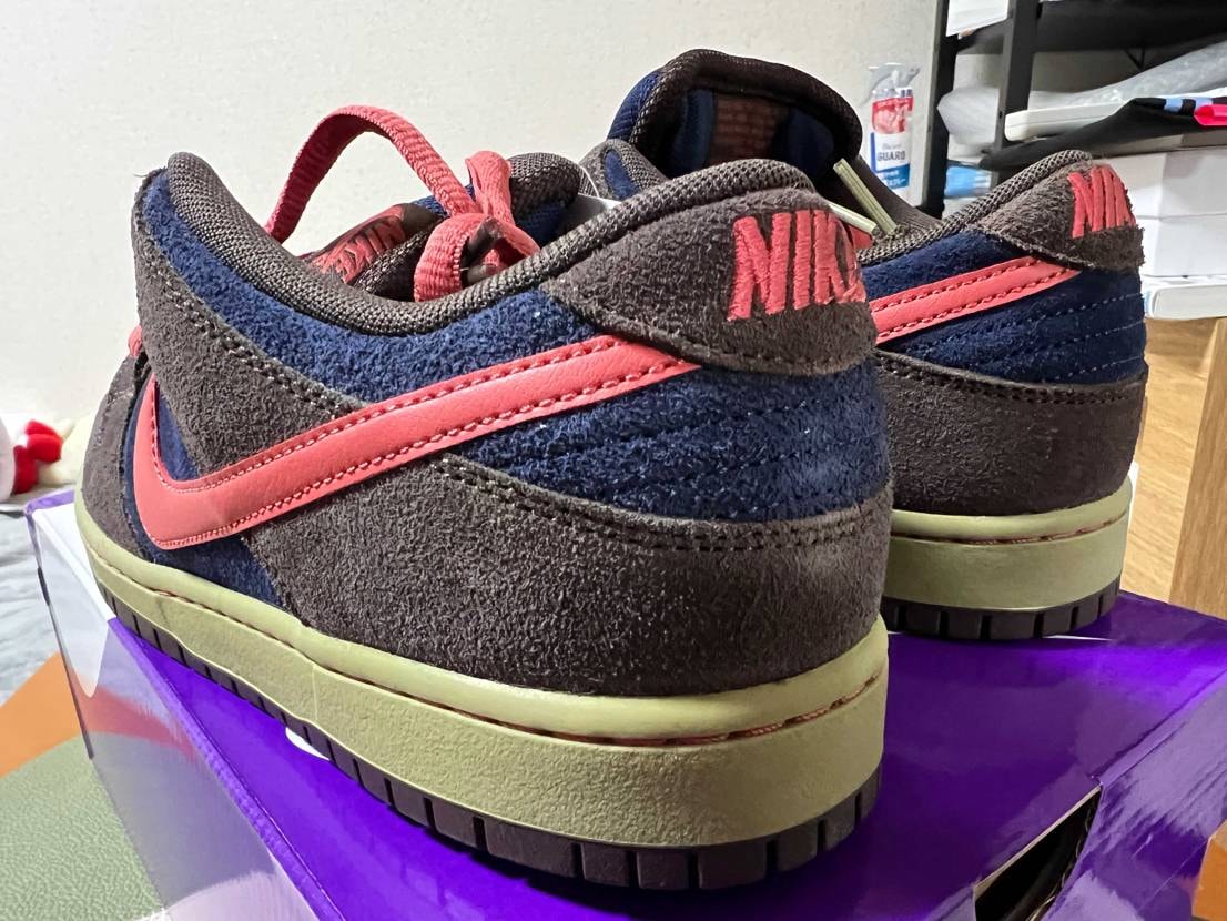 実物落ち着いたカラーリングでやはり良いなぁ
こんなの買う奴