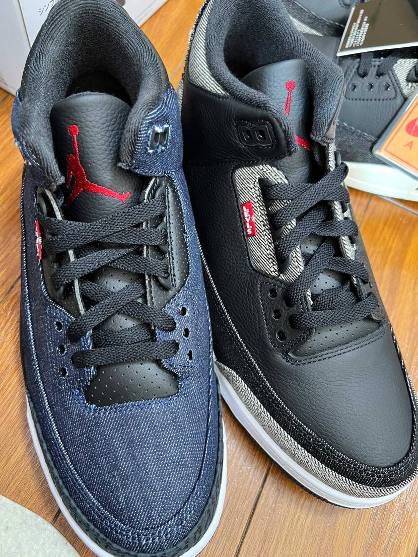 SNKRS 黒&インディゴ、GR8 黒合わせて3足到着…
話題のインディゴ白カ