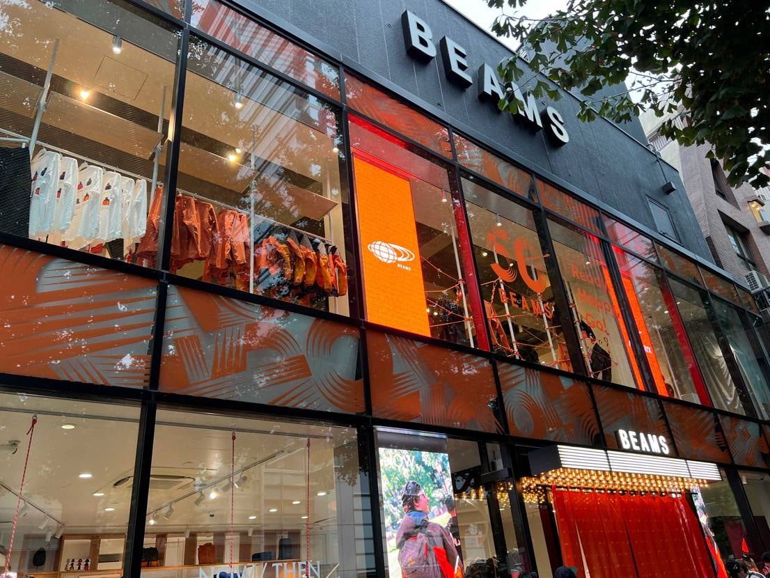 Beamsは当選しなかったので外から見学…
店前にたくさん入店待ちの方々が
