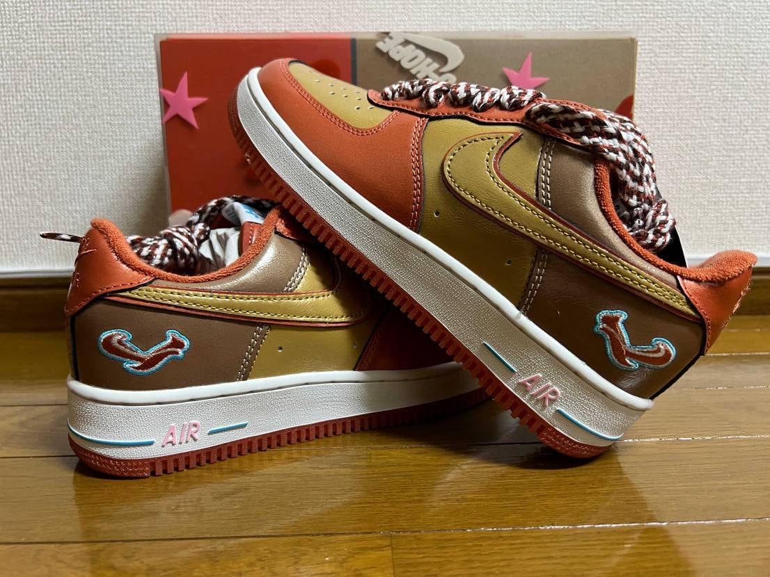 実物の質感なかなかいいですね
これまであまりAF1は買って