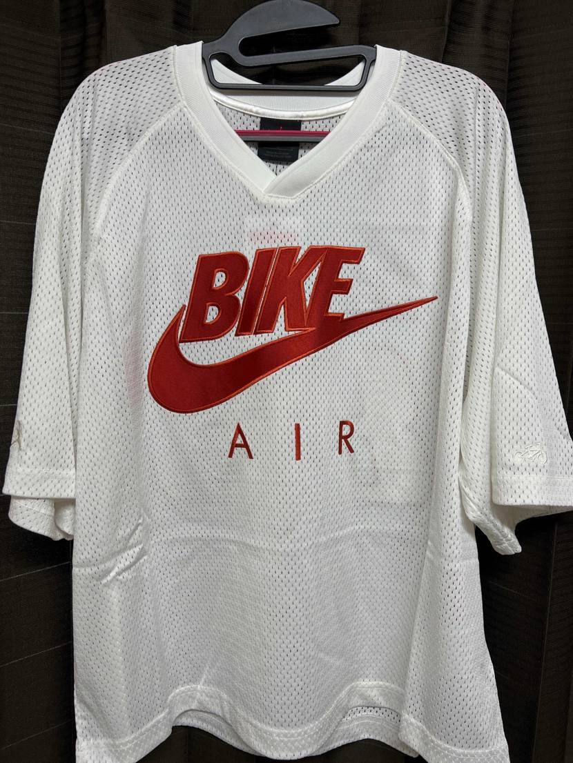 AJ4もアパレルも良き😄
ちなみにクルーネックはMでもやや