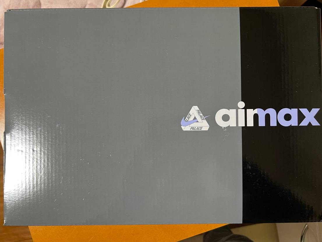 palaceオンライン購入分無事到着　実物の迫力感すご…
