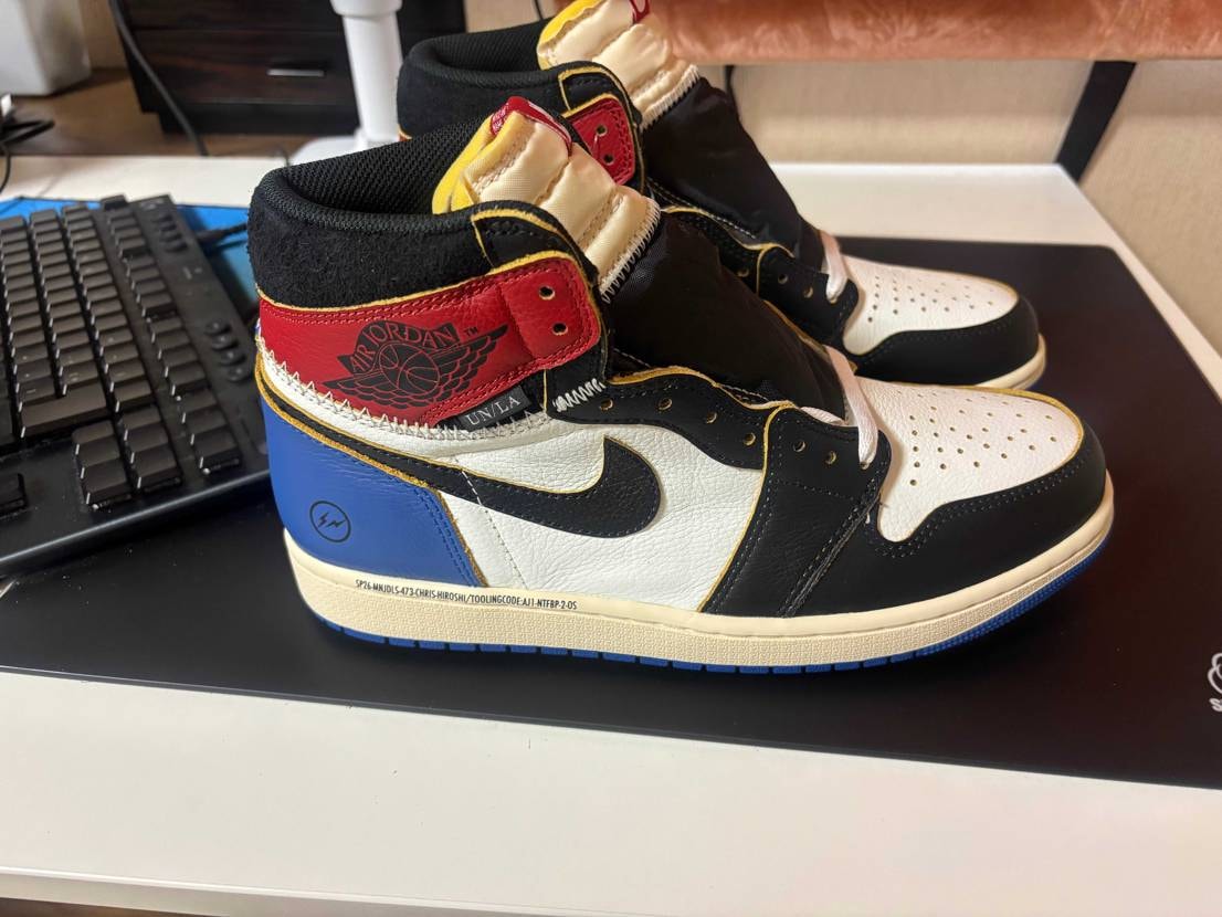 SNKRSの分届きました！