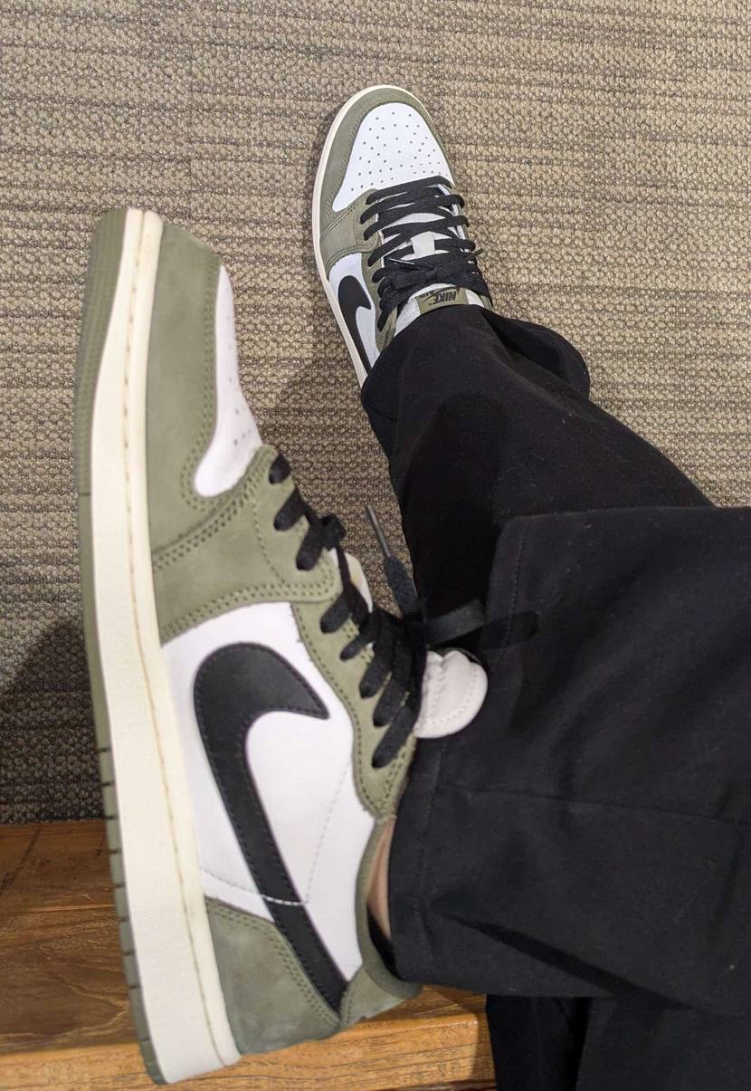 最近はオリーブ系のファッションが多かったので、自分的には絶対