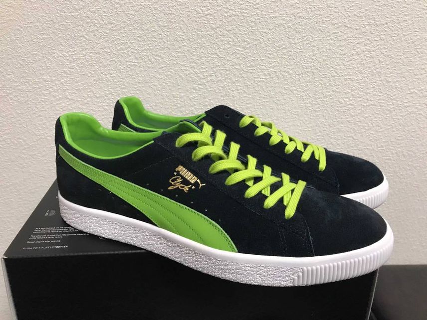 土禁ちゃんでーす
昨日寄ったアウトレットで見つけた1足
PUMA CLYDE