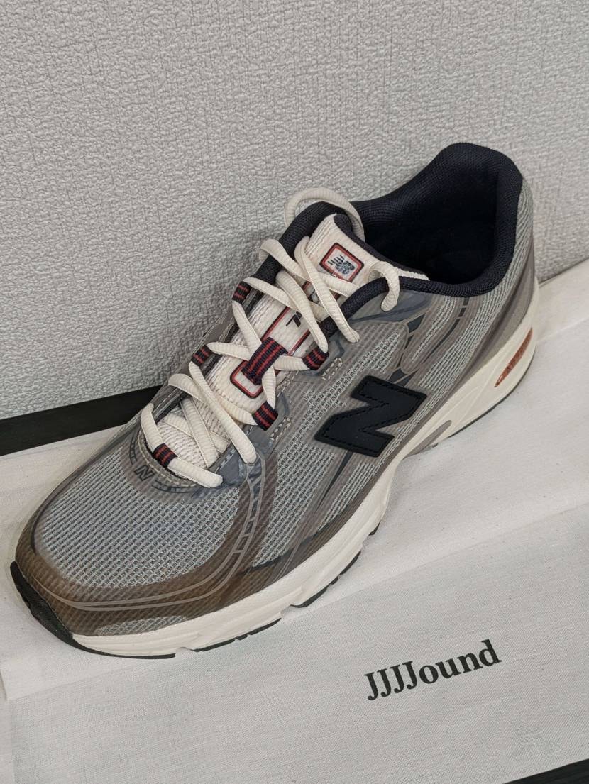 皆さまわりかし微妙な評価ですが自分は色合いどストライクでした