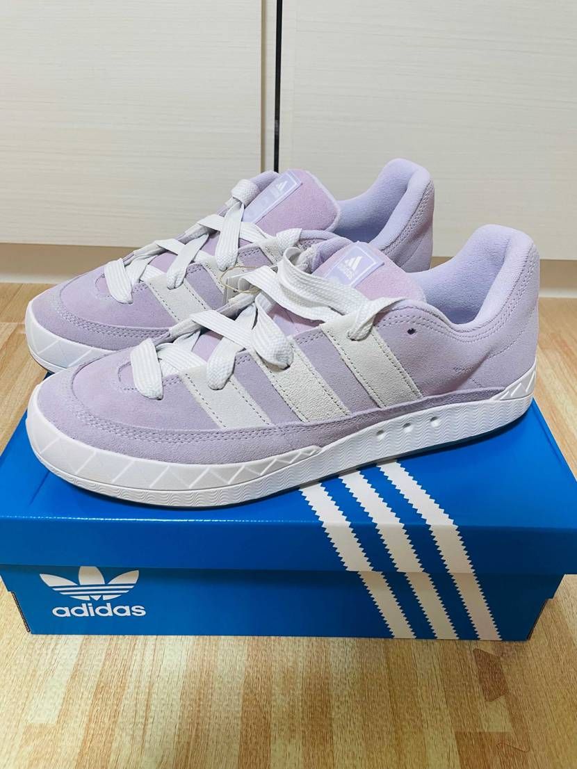 adidasから届きましたよ!!
写真だとピンク感あったけど実物は霞んだラベン