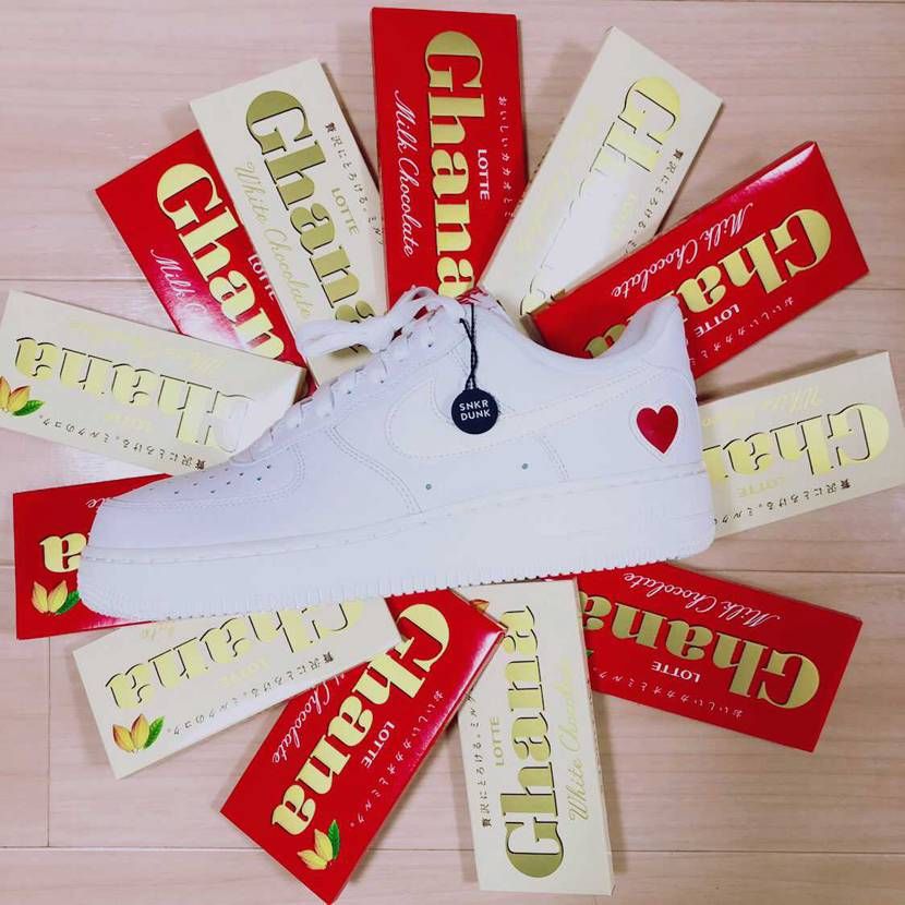 昨日届きました！
記念に撮りました🥰
13日、14日も履きます🤤
お譲り頂