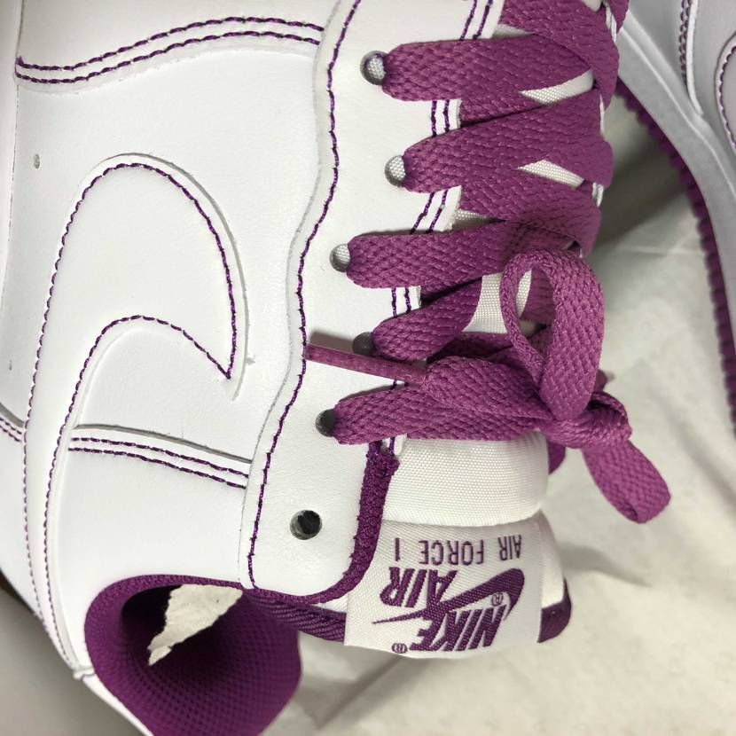 GWスタート☺️
エアフォース1purple😈履きたい！
SacaiもTra