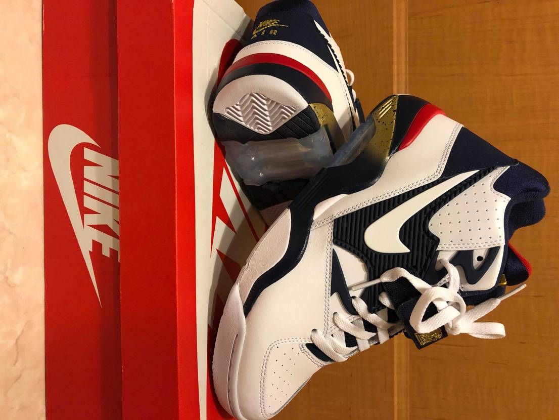 数年前のナカイの窓でRGが紹介してそれを見てバリかっこええやん！！となり即購入