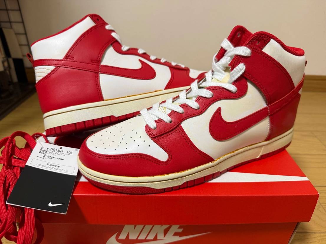 暇つぶしです
・アセトン使用
・ソールをビンテージ加工
・平の白紐に交換