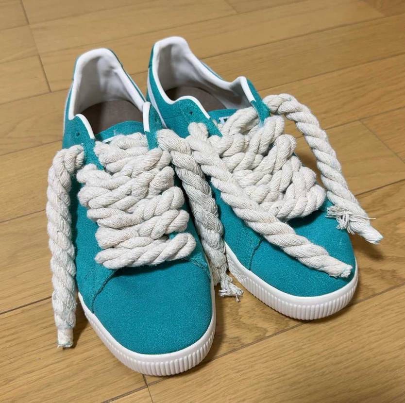 暇つぶしです
・シューレースホールの直径を大きくしてロープシューレース装着
