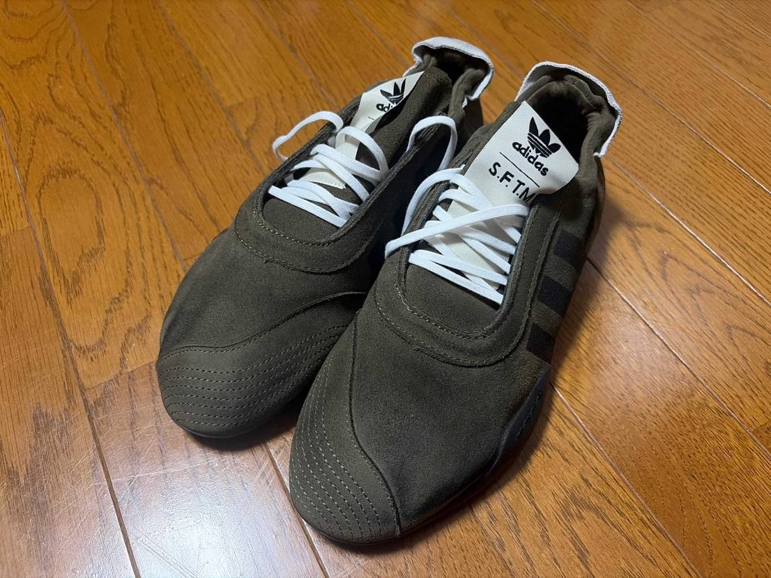 これなんとかゲット出来ましたけど、かなり球数少ないみたいですね。
アディダス原