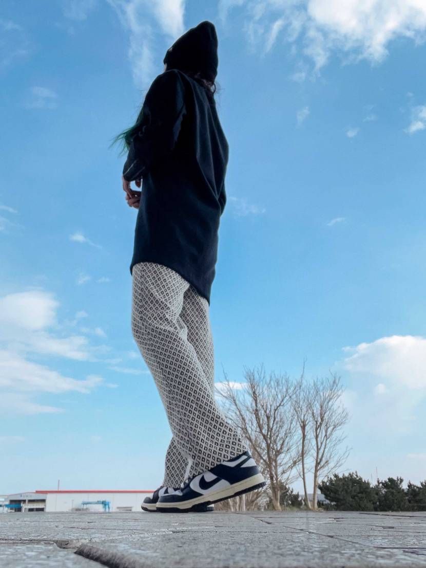 🔵×⚪️
テックのワンピと柄パン
に合わせたらやばかわ♡