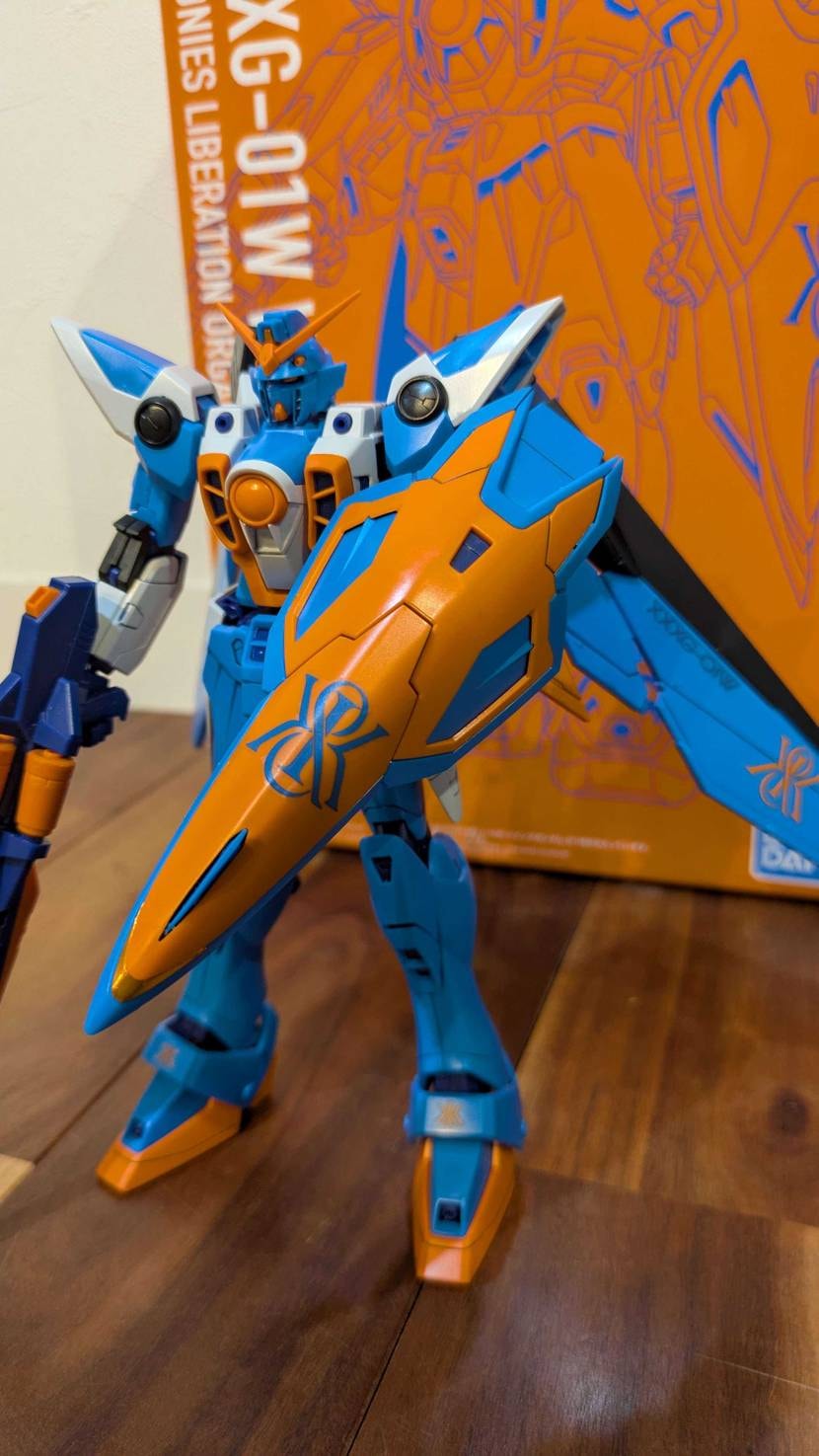 KITHとガンダムが好きな私には、マストバイだった一品！
当選してからコツコツ
