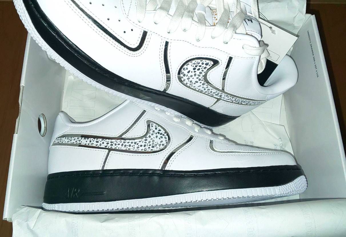 エアフォース1 CR7 by you来ました～。
高いだけあって革の質も良く、大
