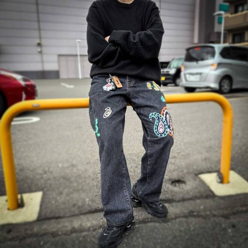 何にでも合わせやすくてこのスニ大好きです🫰
インスタ、Twitterまったり
