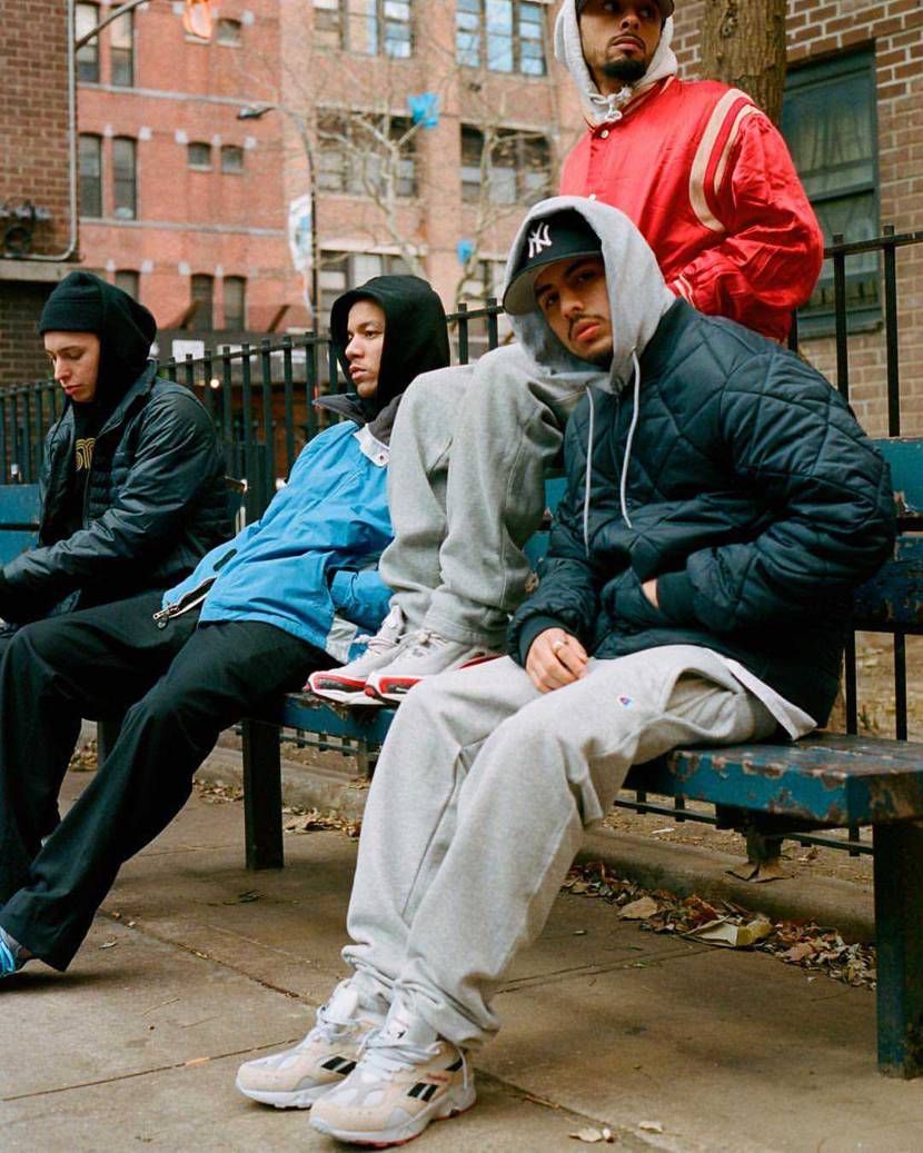 このreebokのスニーカー分かる方教えてください。