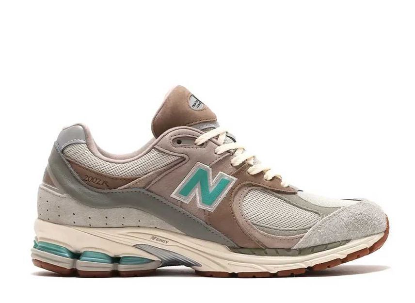 #NBオアシス　

初のNBデビューでこちらのモデルを検討しているのですが質