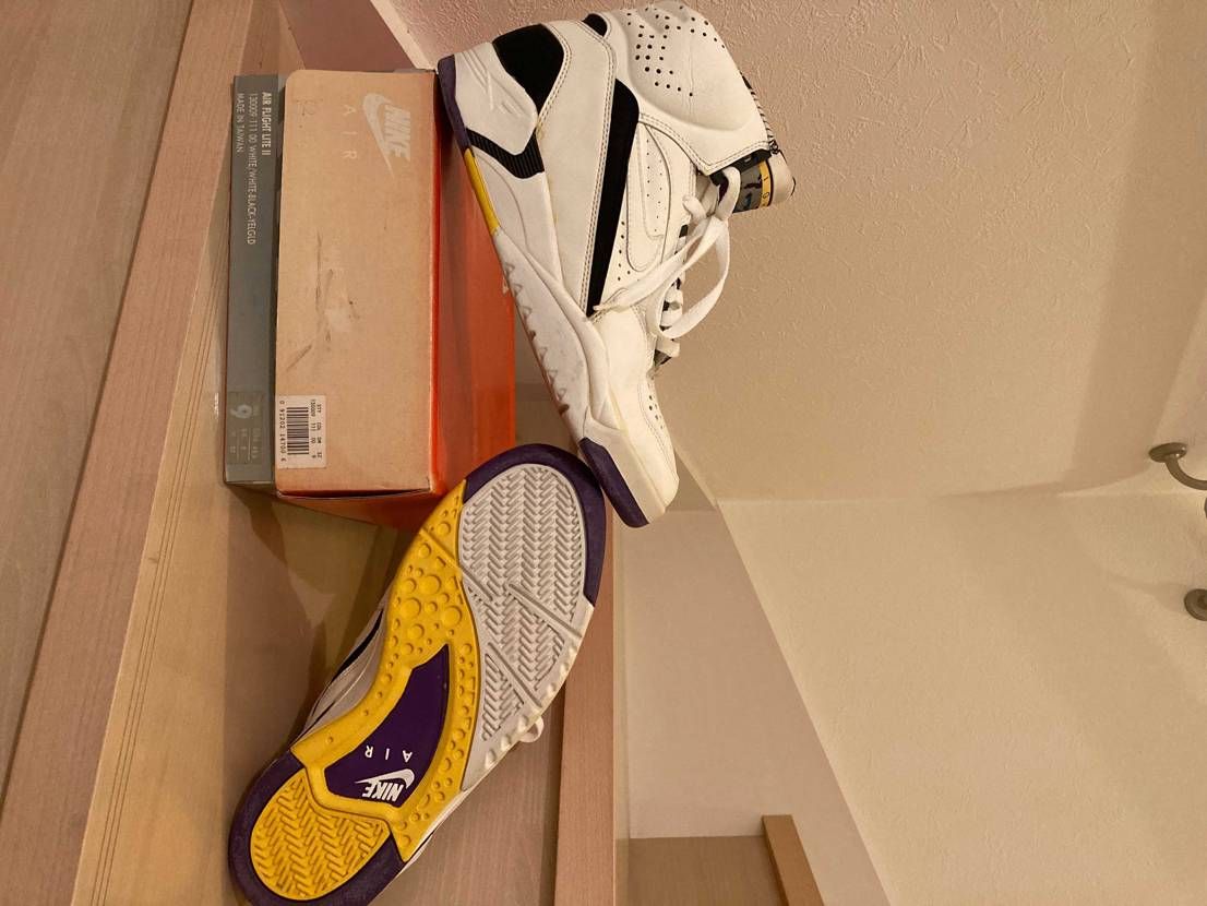 最近のスニーカーブームは凄いですね！
皆さん色々な考えを持って居て賛否両論色々