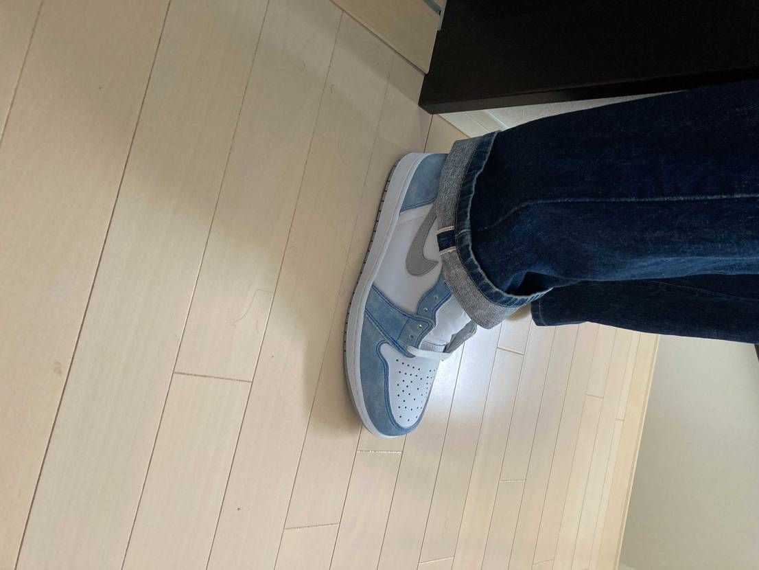 ハイパーロイヤルに太めのデニム合わせたらどうかなぁー？って暇なGWを過ごしていま