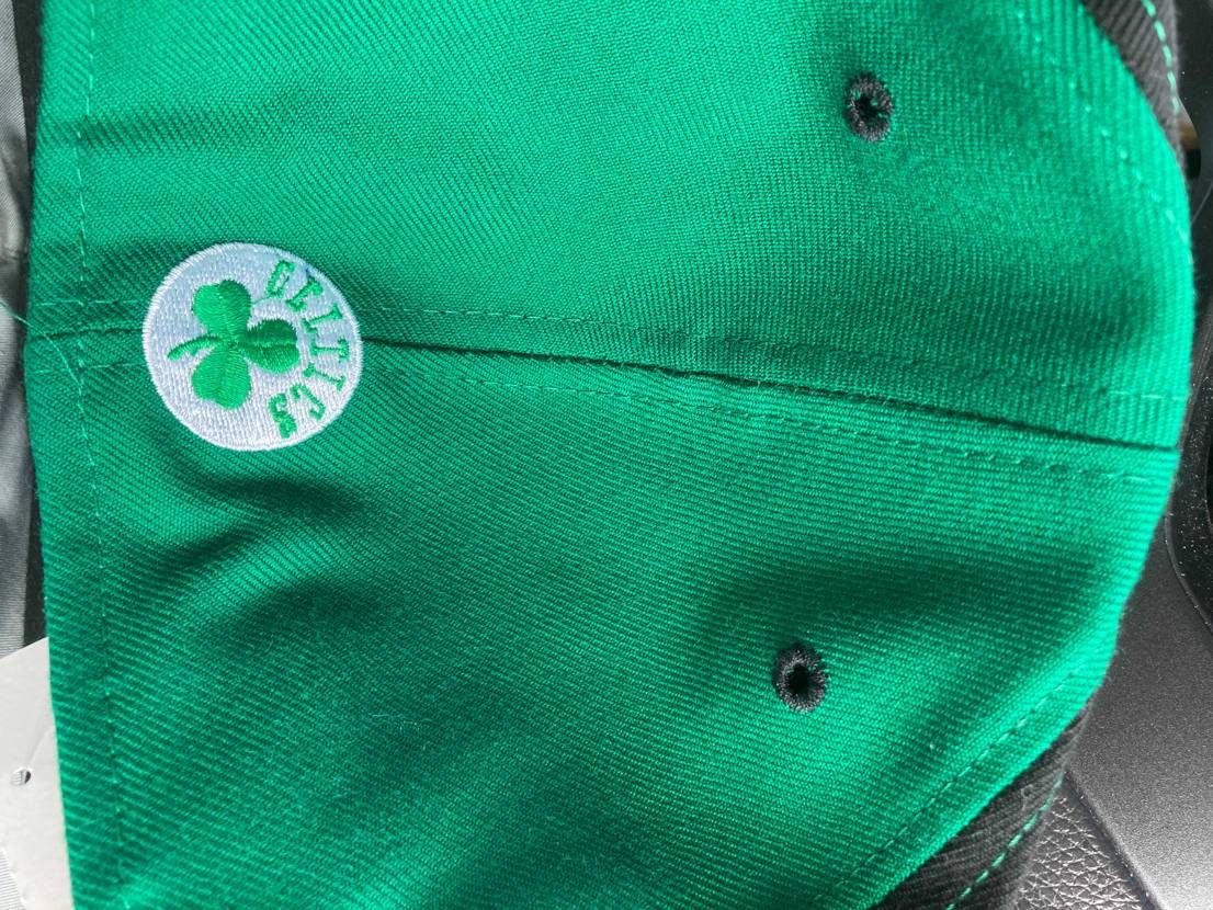 とある古着屋に200円で投げ売りされてました！
お、NEW