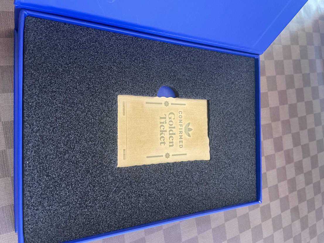 golden ticket 世界に15枚しかないみたいなんで