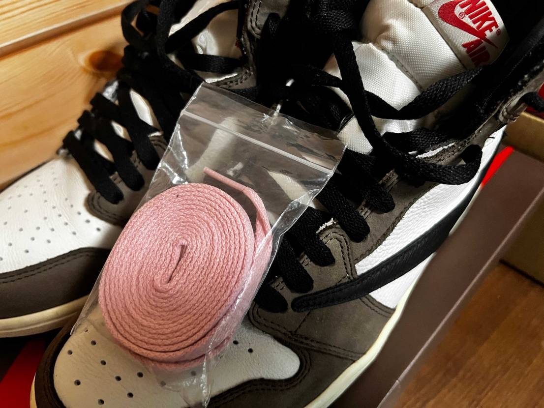 ダースモカのシューレース黒かピンクどっちがいいと思う？