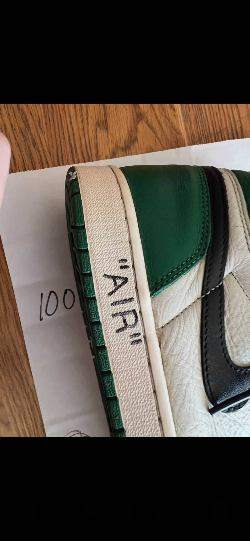 クソダサい落書きしてみた。
履き潰すからいいよね