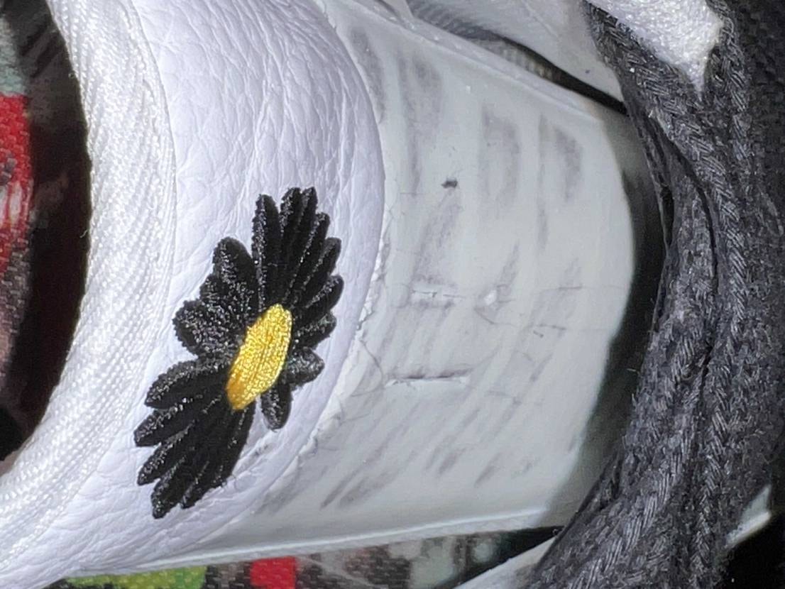 シューレースばり色移りするやんwww