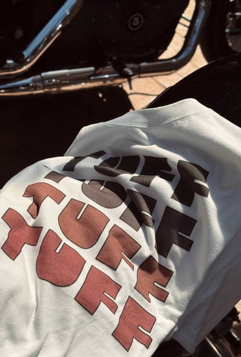 スニダン原宿のタフさんT
ゴツNIKEサンプリングのゴツTUFF T が届いた