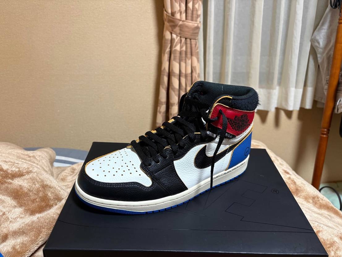 トップ3着弾🥳
⚡️エンボス薄め個体ですが、そこにこだわっ