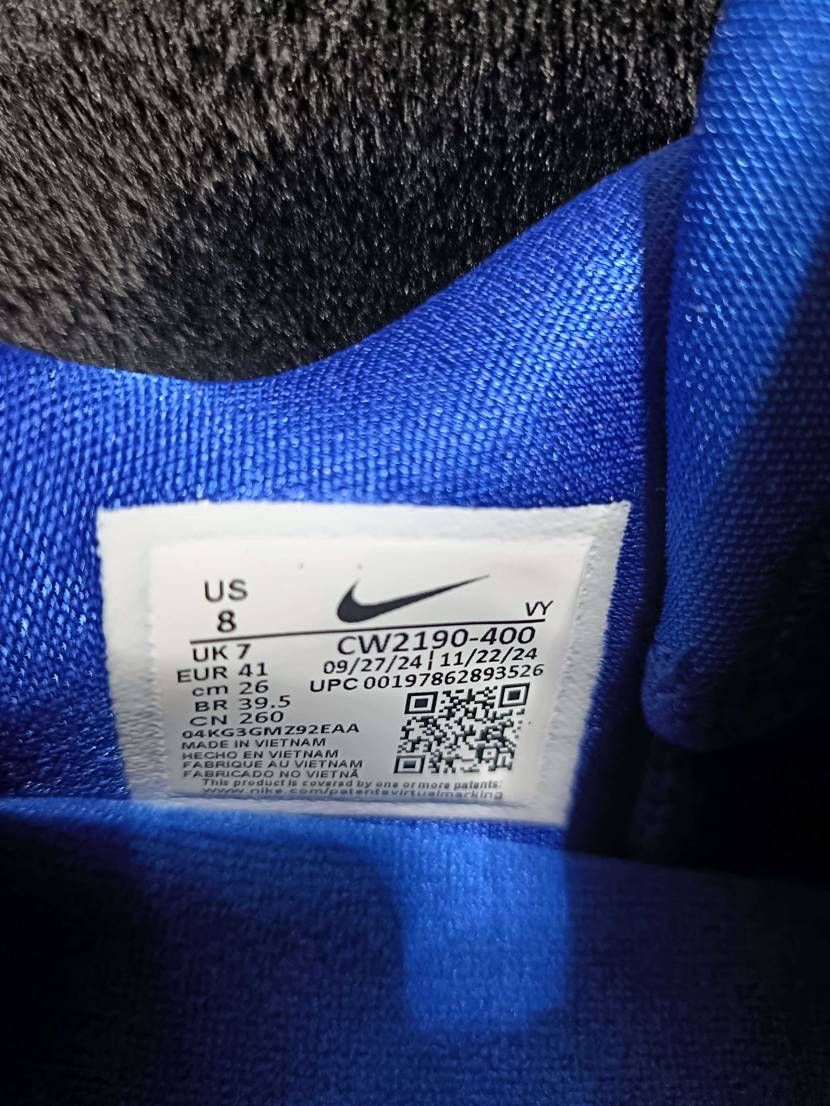 Kobeドジャース、今在庫3足しかないけどのせておくわ。
ベトナムやけどこの辺