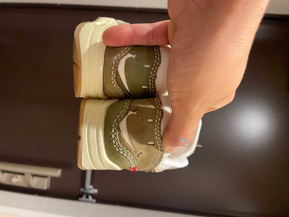 AIR MAX 1 Premium Wabi-Sabi
男の子が履いてるのよく