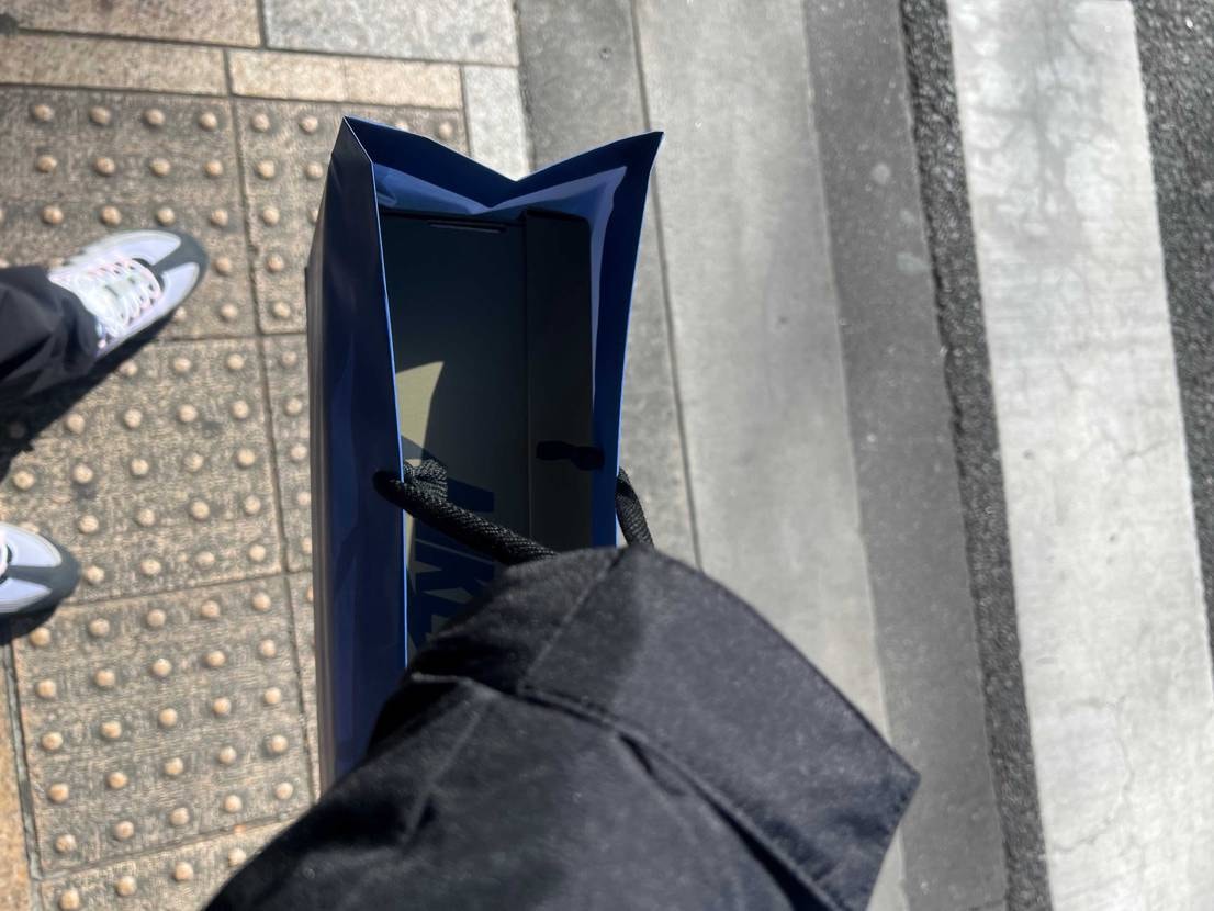 アトモス原宿、開店1番で27センチラス1ゲット！