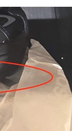 送ったときは明らかに破れてないのに
鑑定で破れがあったとの