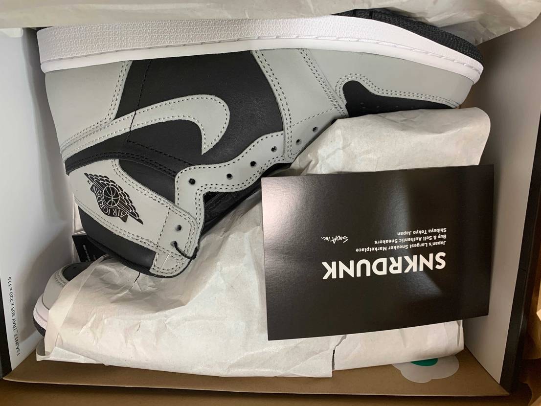 今回スニダンで6回目の購入
取引開始で３日で届くとか神かよ