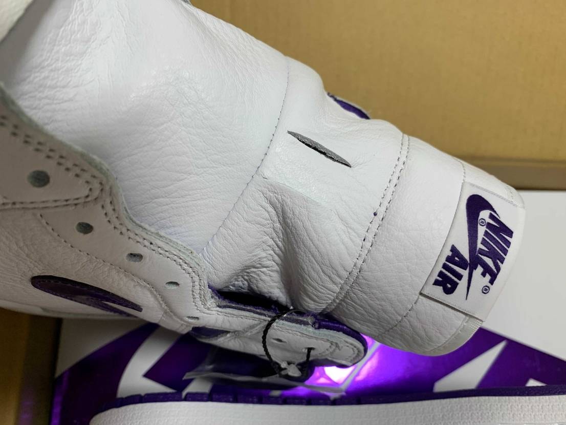 ウィメンズのコートパープルが届きました
少し接着剤のはみ出