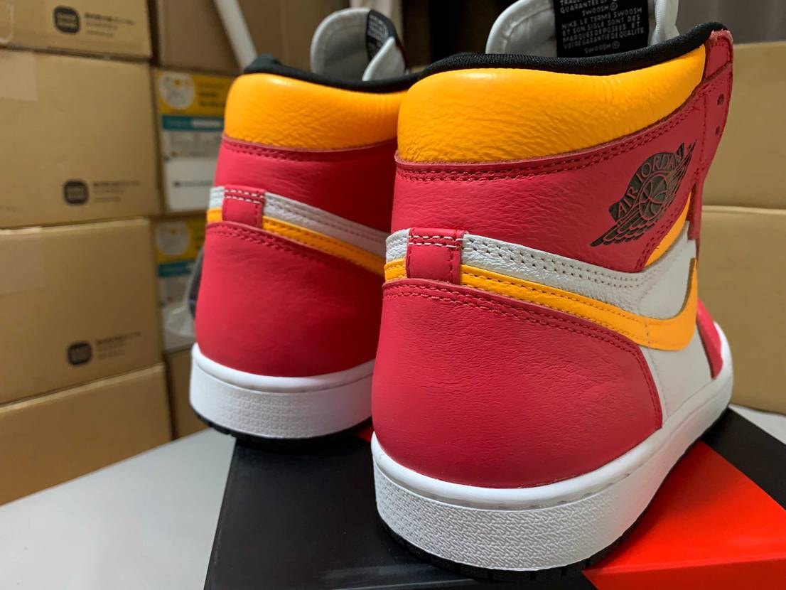 アトモス着弾
派手だけど良いねー
ハーパンでガシガシ履き