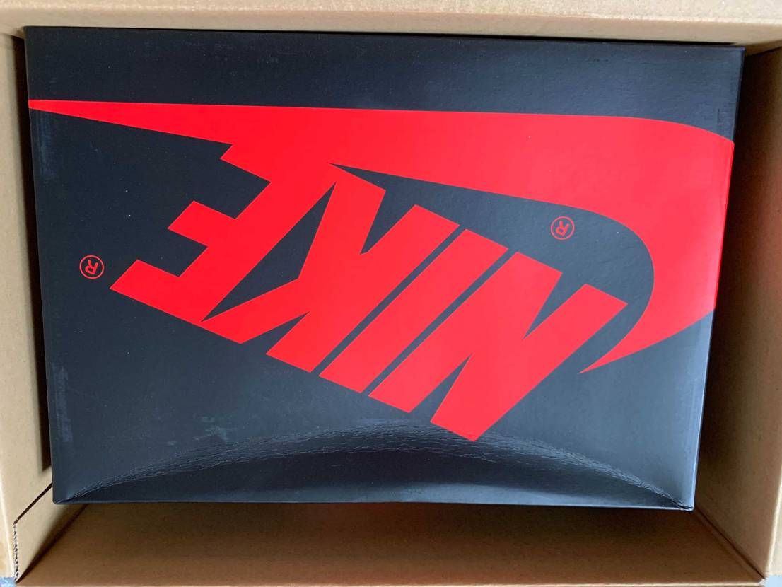 段ボール潰れてないのに🥺
一時流通でここまでの凹みは今まで