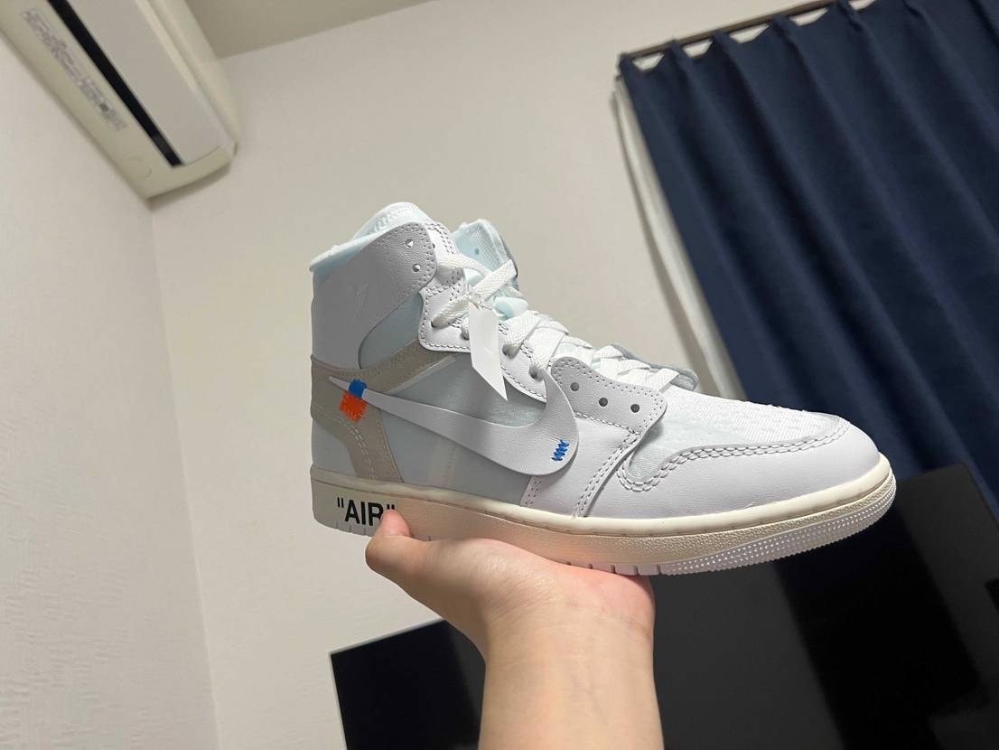 一夜明けてクローゼット開けたらアラスカがある嬉しさエグすぎて