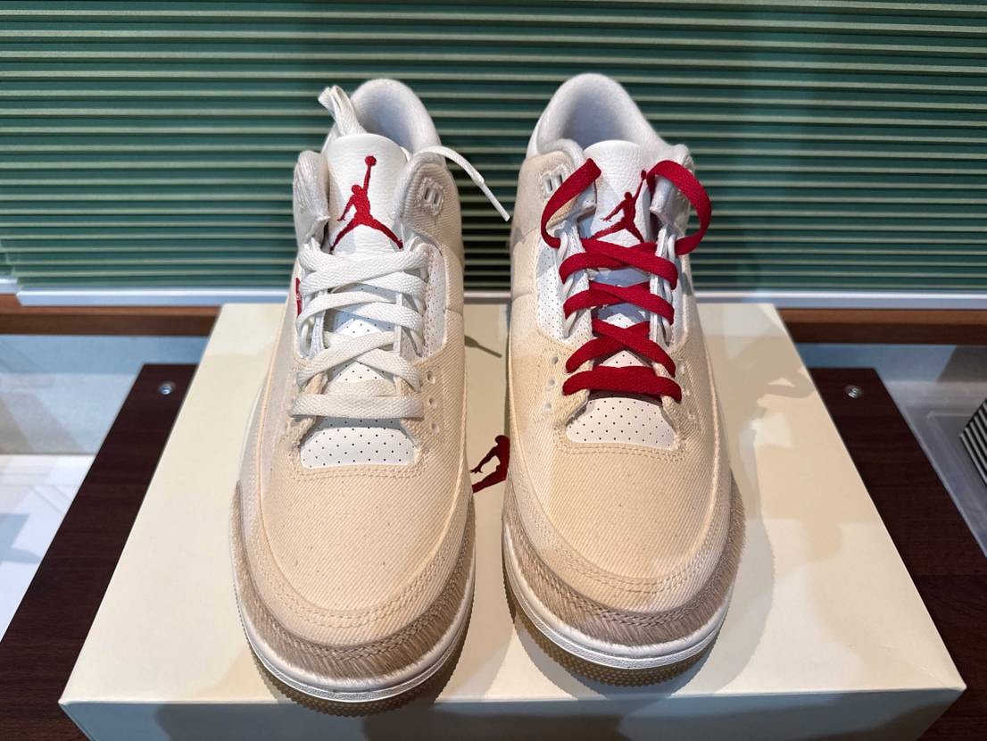 DSMGから商品到着
1番人気がないカラーみたいだけど、実