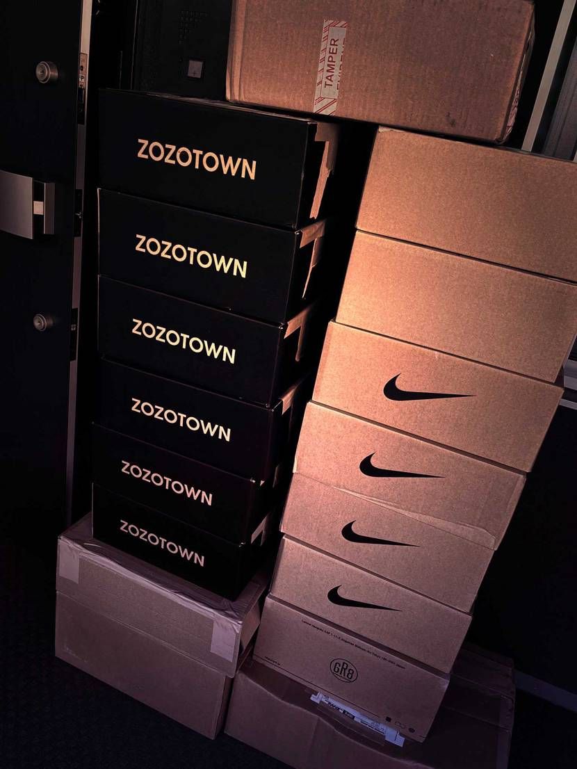 全出荷/保留0
来月は期待できる👟がない。