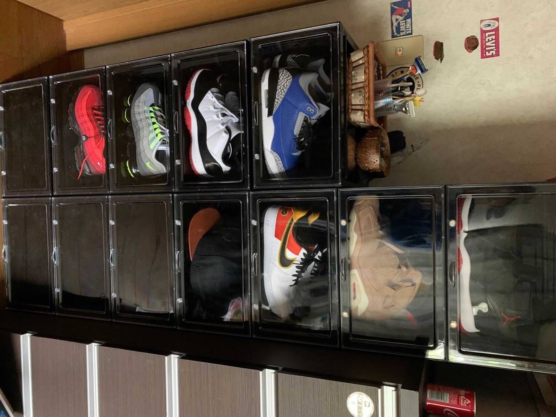 スニーカー集めだして、はや3ヶ月が経ちました。
AJシリーズが好きなんですが、