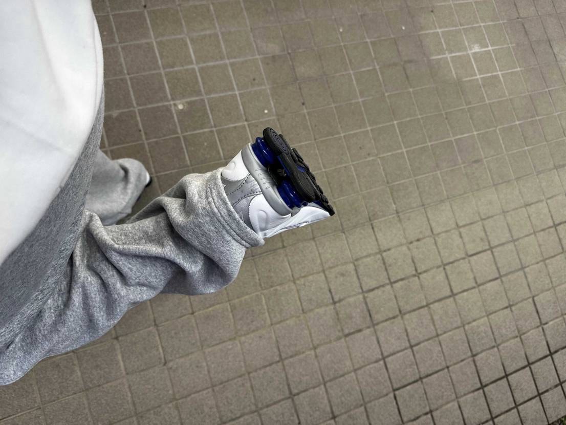 土岐のNIKEアウトレットにて購入！
1万円くらいでしたが