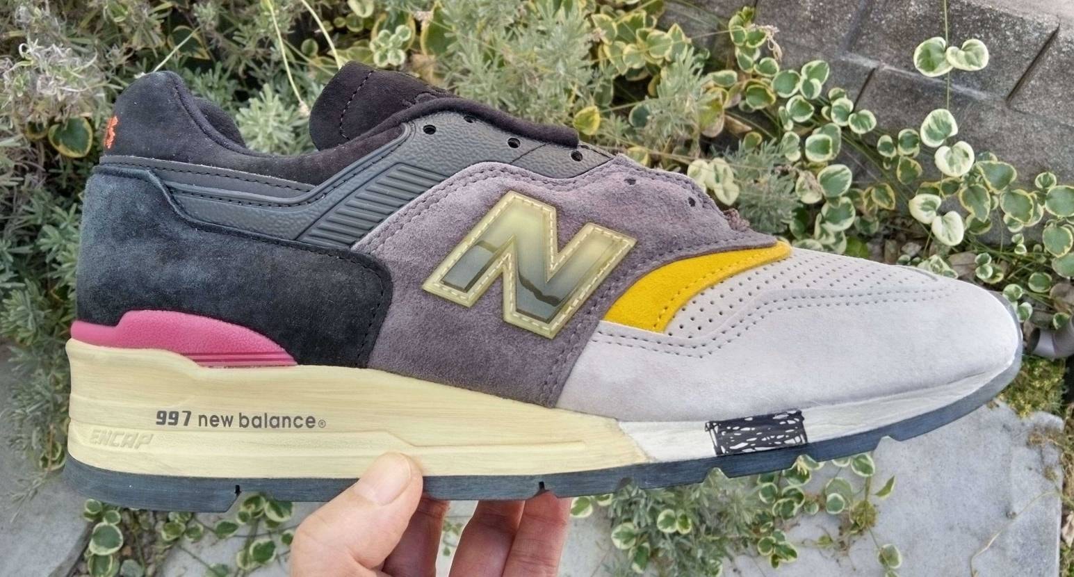 新しい靴が到着すると毎回、同じことを思う。
「実物めっちゃいいじゃん!」と。
