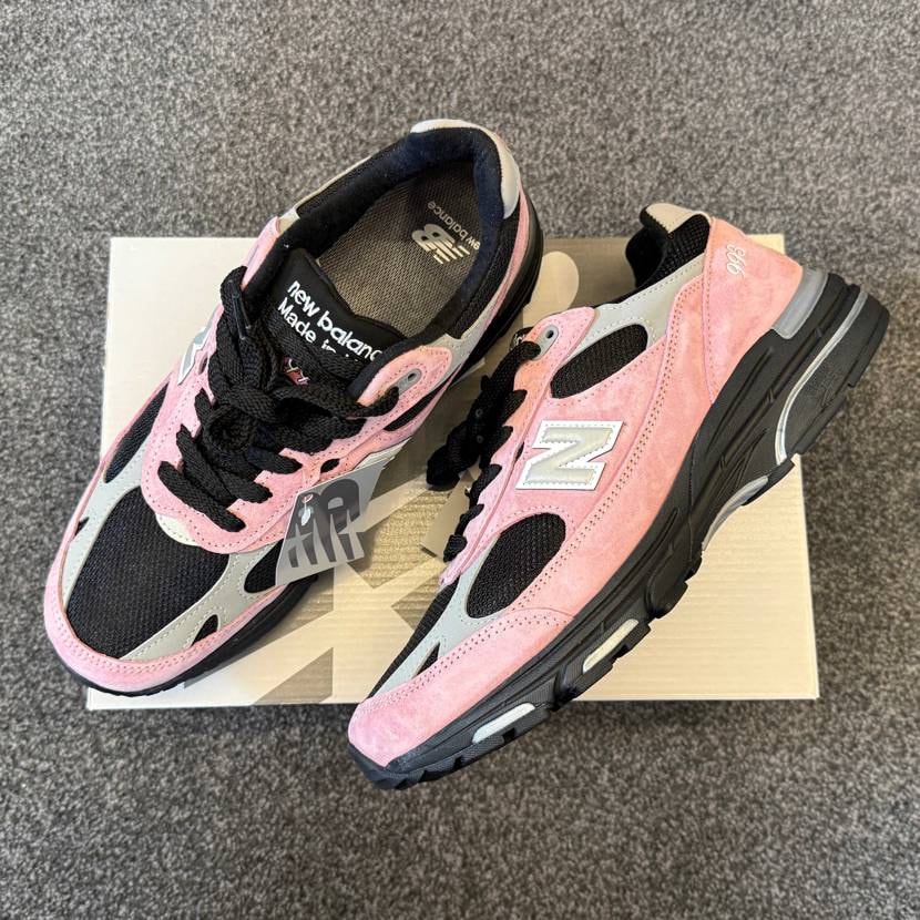 インラインでこのカラー。
試着してから購入。
オンライン以外だと公式で置いて